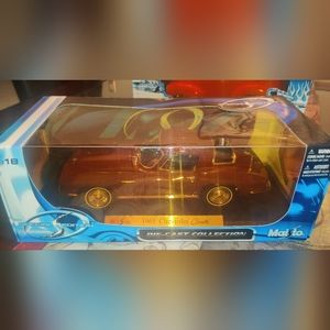 Maisto 1965 Chevrolet Corvette